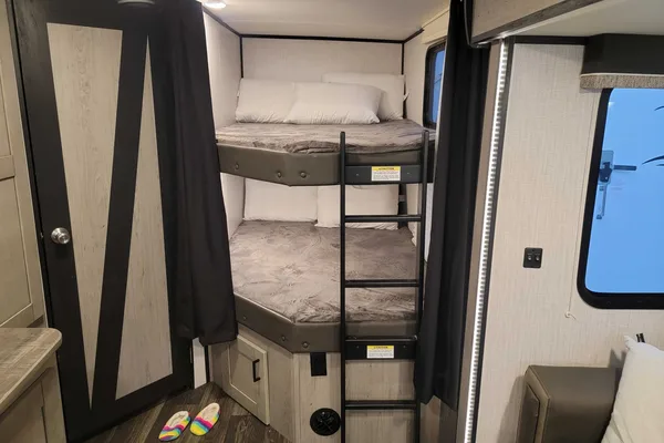 Isaac's Heartland Mallard Travel Trailer