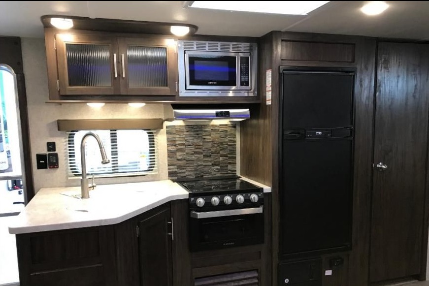 Jen & Lee's Cherokee 2020 274dbh Travel Trailer