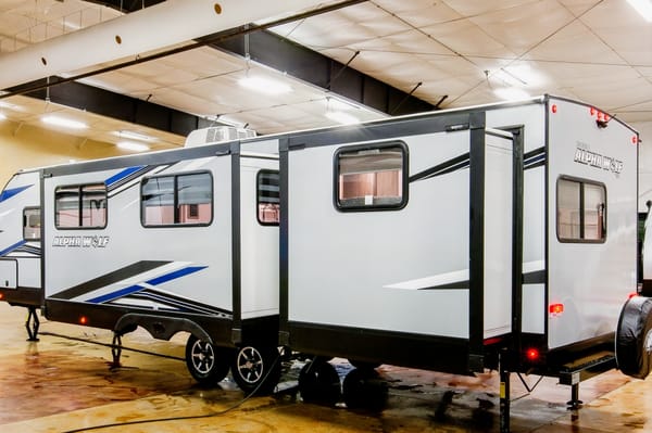 Brian's Forest River Cherokee Alpha Wolf 33BH-L Travel Trailer