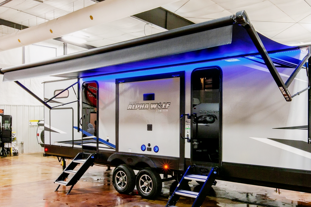 Brian's Forest River Cherokee Alpha Wolf 33BH-L Travel Trailer