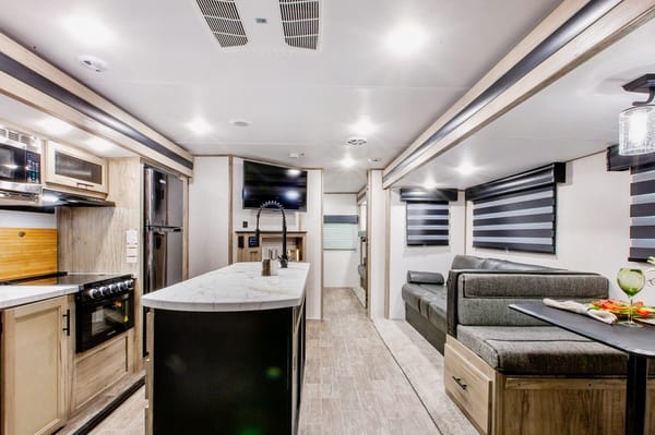 Brian's Forest River Cherokee Alpha Wolf 33BH-L Travel Trailer