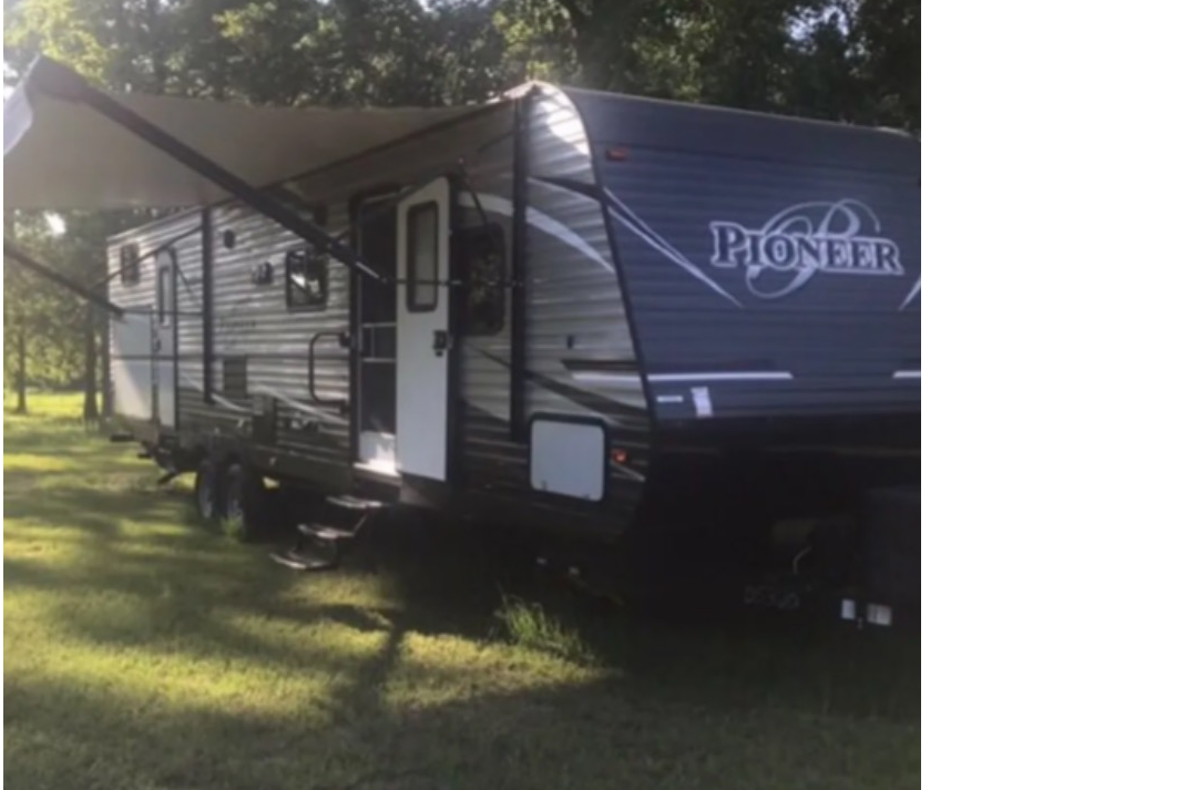 Greg’s 2019 pioneer ds320 Travel Trailer