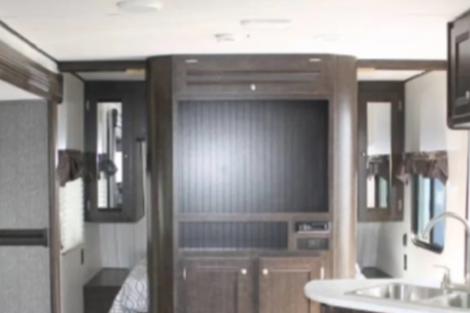 Greg’s 2019 pioneer ds320 Travel Trailer
