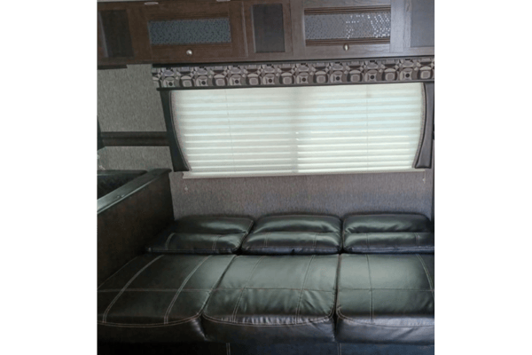 Greg’s 2019 pioneer ds320 Travel Trailer