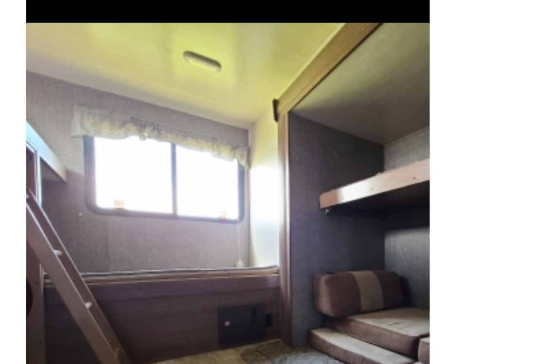 Greg’s 2019 pioneer ds320 Travel Trailer