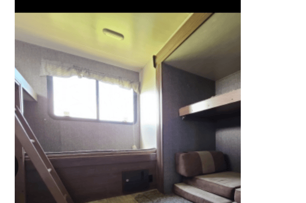 Greg’s 2019 pioneer ds320 Travel Trailer