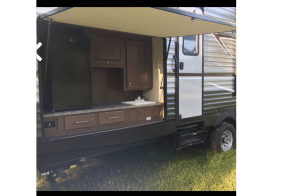 Greg’s 2019 pioneer ds320 Travel Trailer