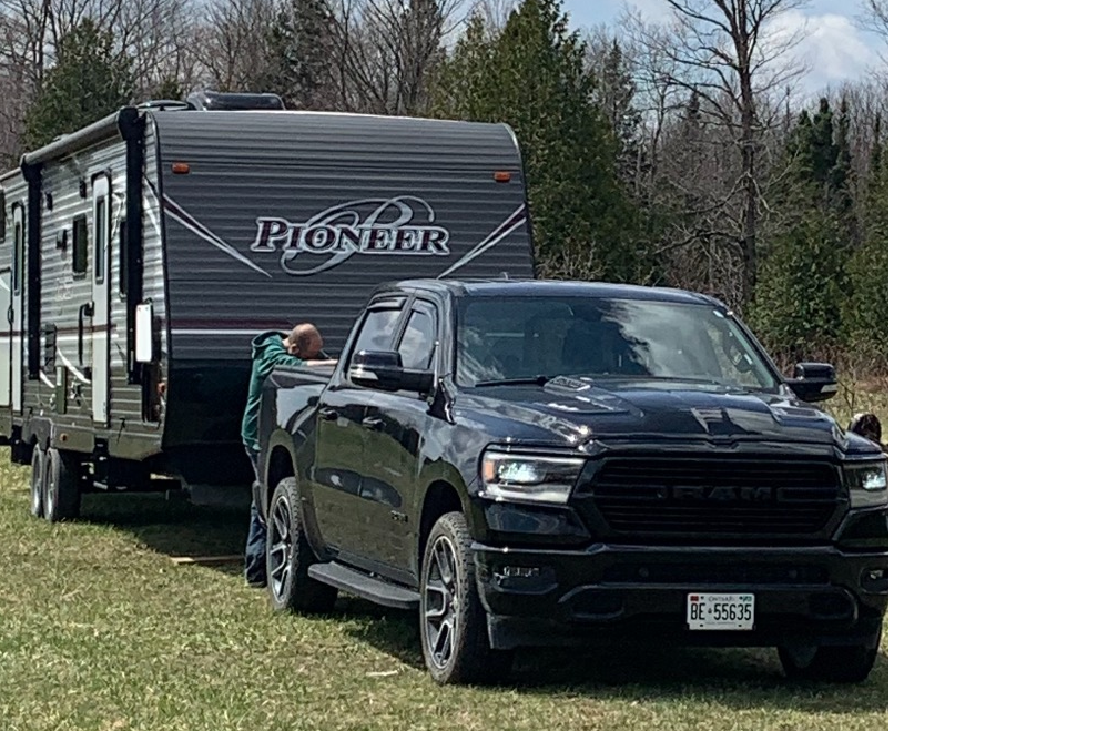 Greg’s 2019 pioneer ds320 Travel Trailer