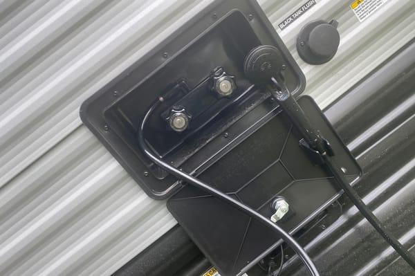 Karish 26 ft grey wolf trailer