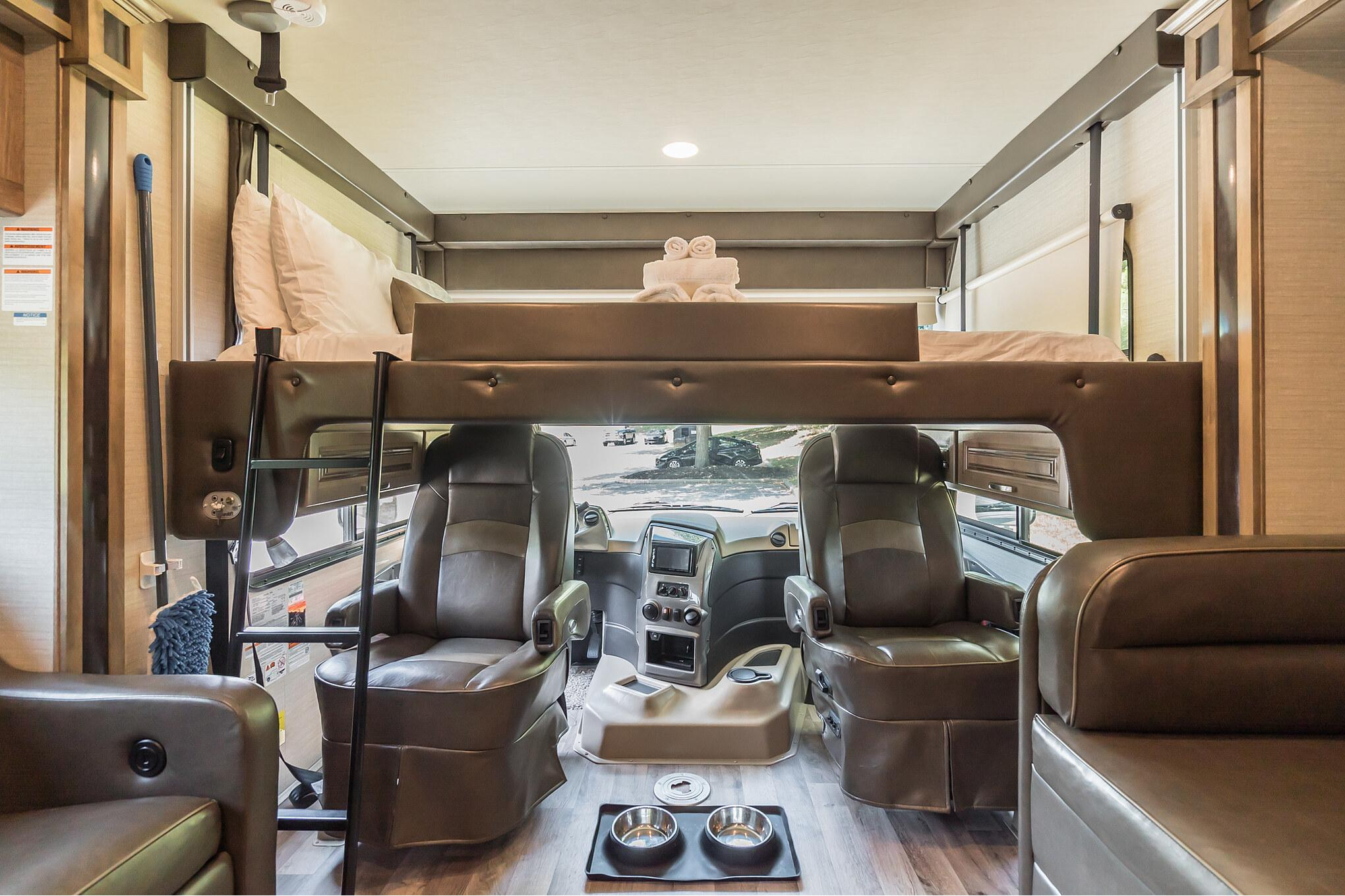 PENNIE - 2019 Jayco Precept 31 UL 