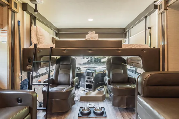 PENNIE - 2019 Jayco Precept 31 UL