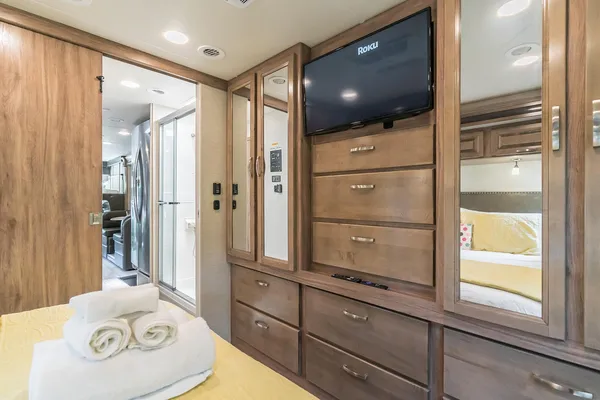 PENNIE - 2019 Jayco Precept 31 UL