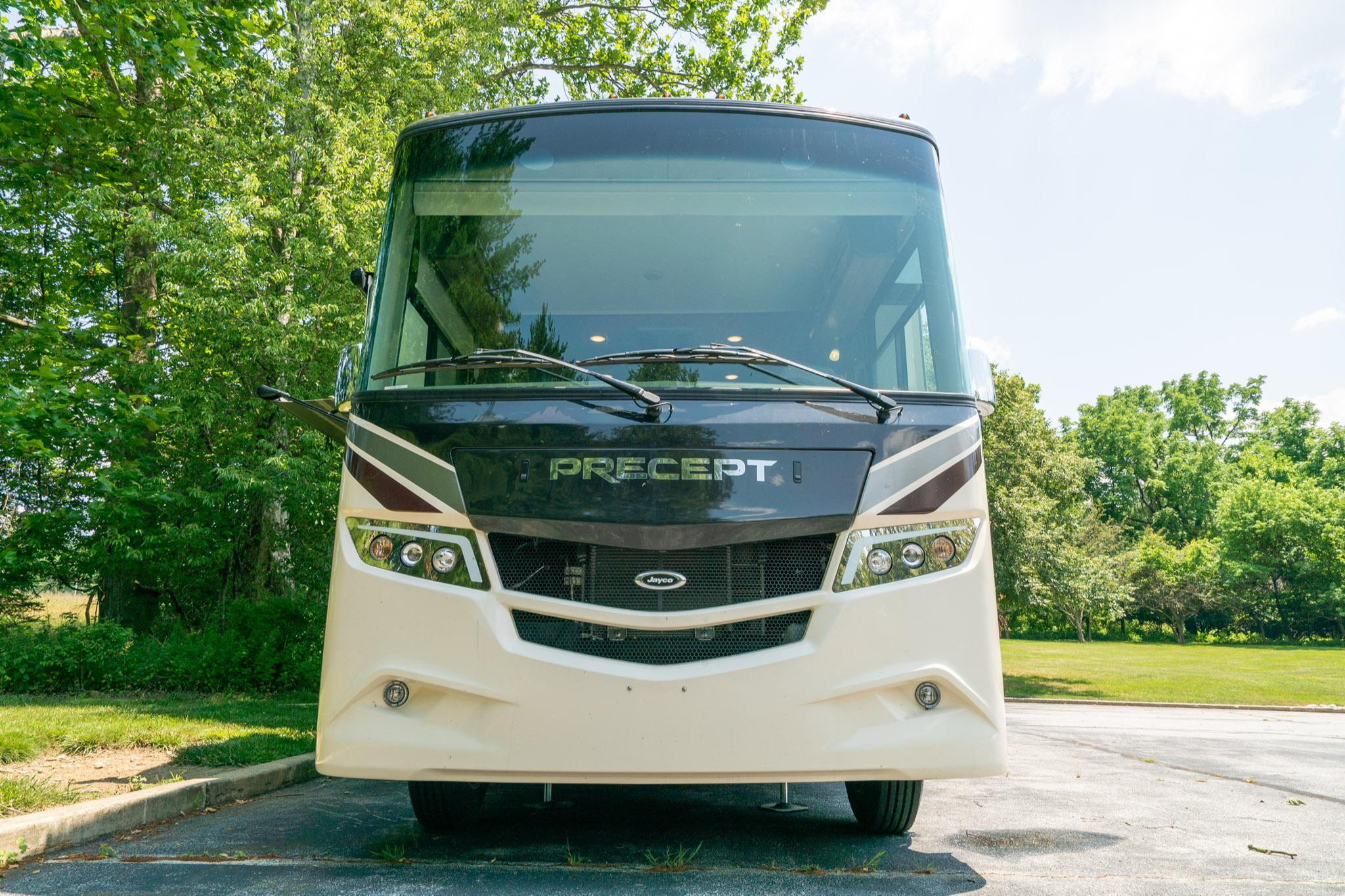 PENNIE - 2019 Jayco Precept 31 UL 