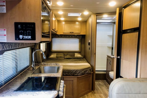 2019 Class C Motorhome with Solar Panels