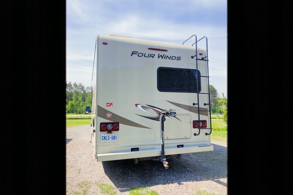2019 Class C Motorhome with Solar Panels