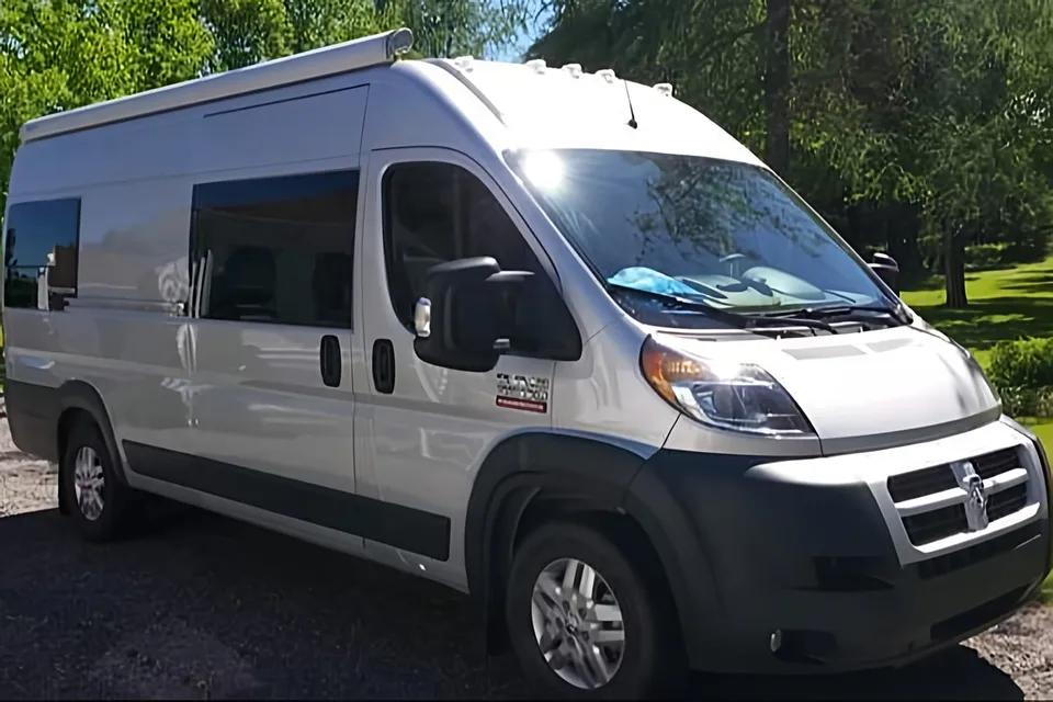 VAN-CAMPER à louer! #roadtripenamoureux