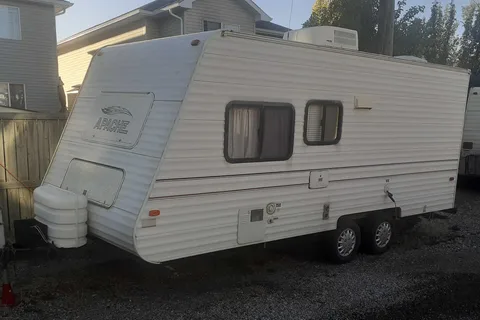Andrew's Apache 21 Dual Axel Travel Trailer