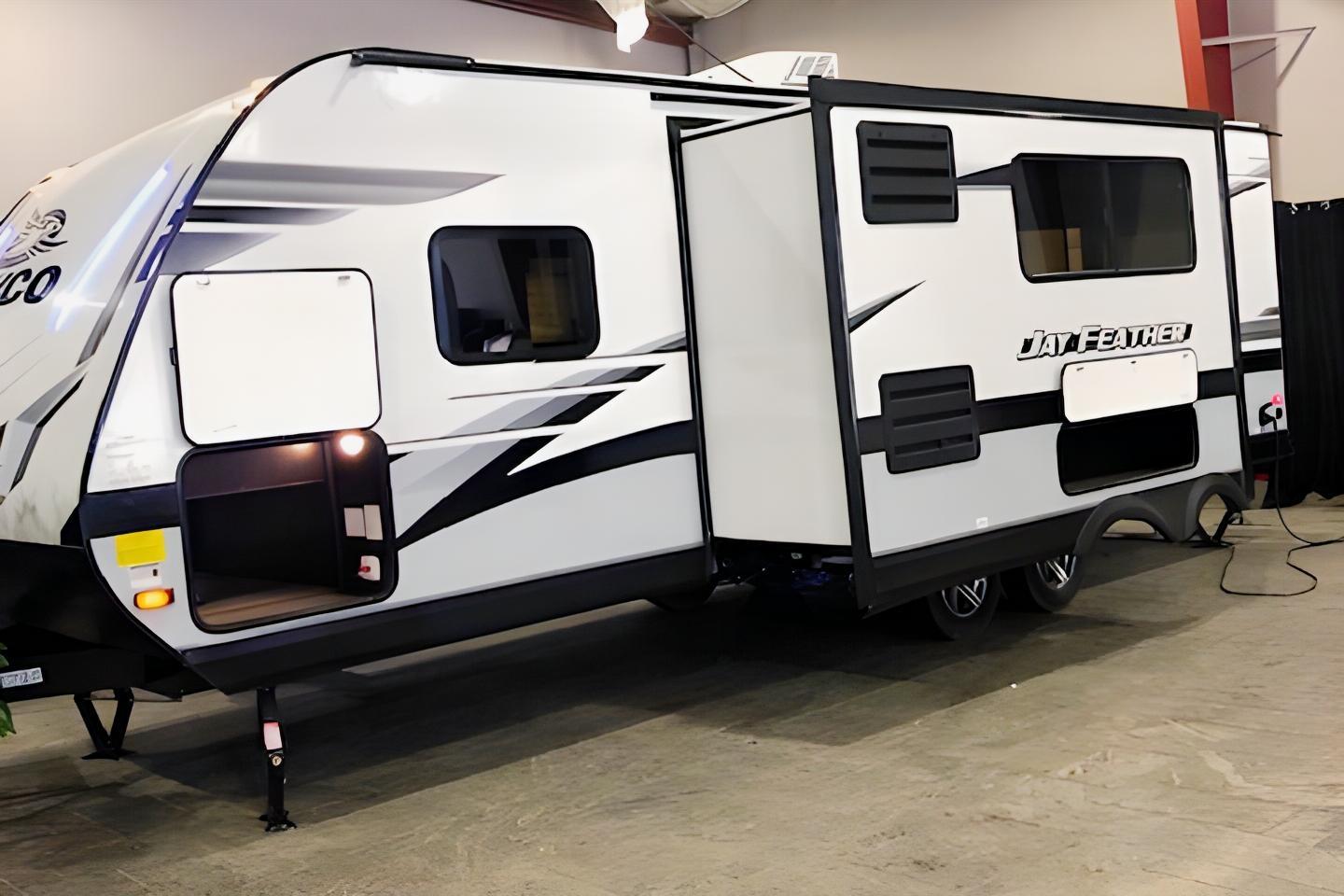2022 Jayco Jay Feather 24BH