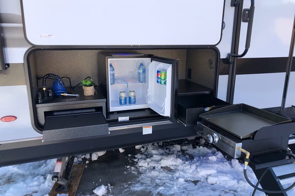 2022 Jayco Jay Feather 24BH