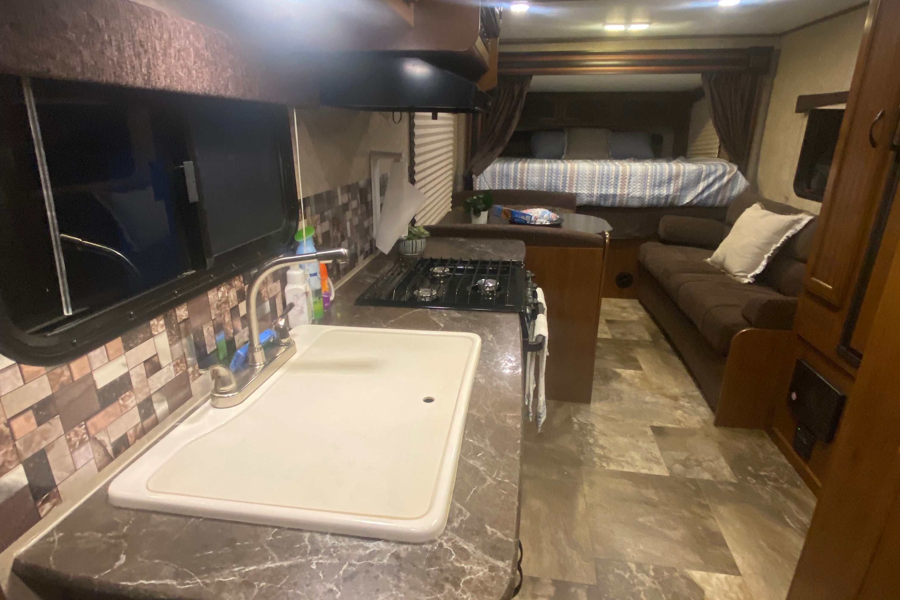 Light weight Jayco Jay feather Travel Trailer