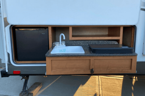 The Glamping Palace Bunkhouse - Edmonton or Ross Haven Pickup