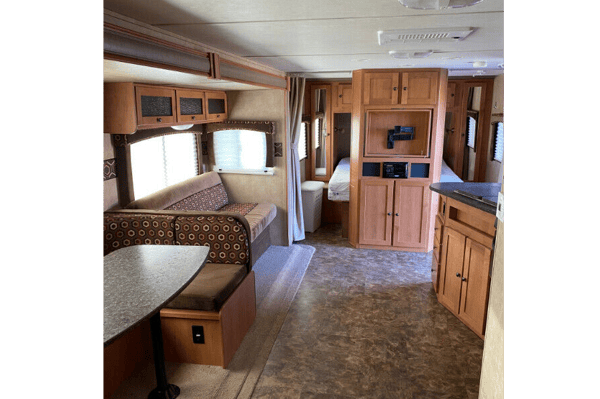 The Glamping Palace Bunkhouse - Edmonton or Ross Haven Pickup