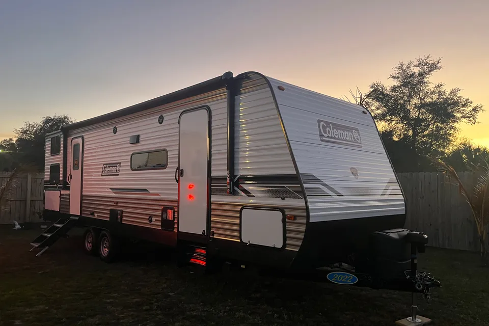 Roxana's excellent RV for travel 