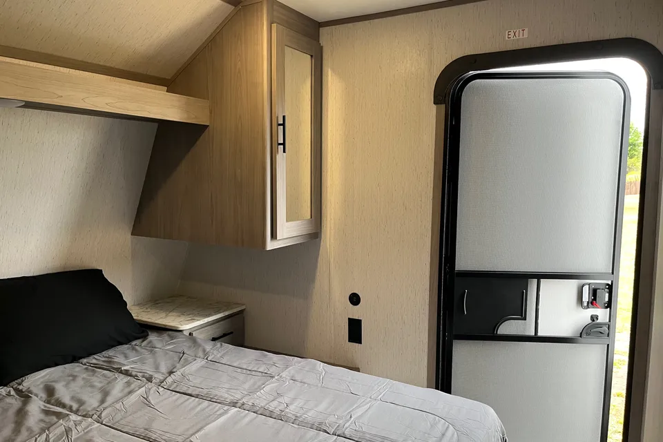 Roxana's excellent RV for travel 