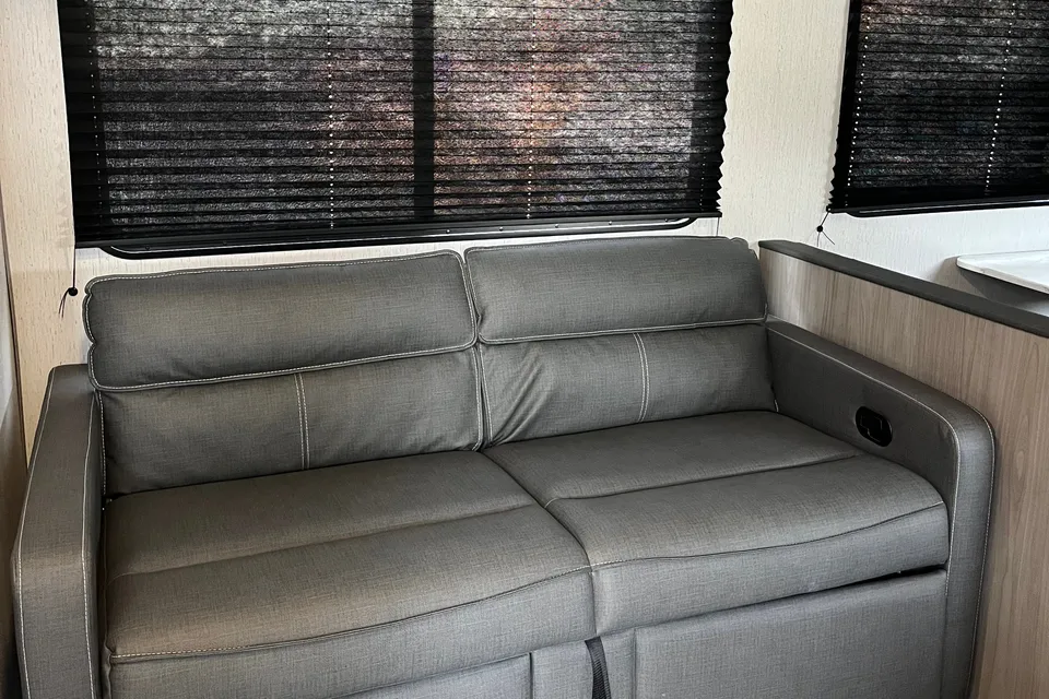 Roxana's excellent RV for travel 