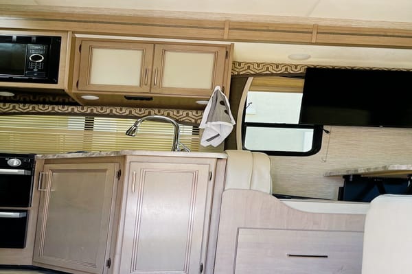2021 Thor Motor Coach chateau Class C
