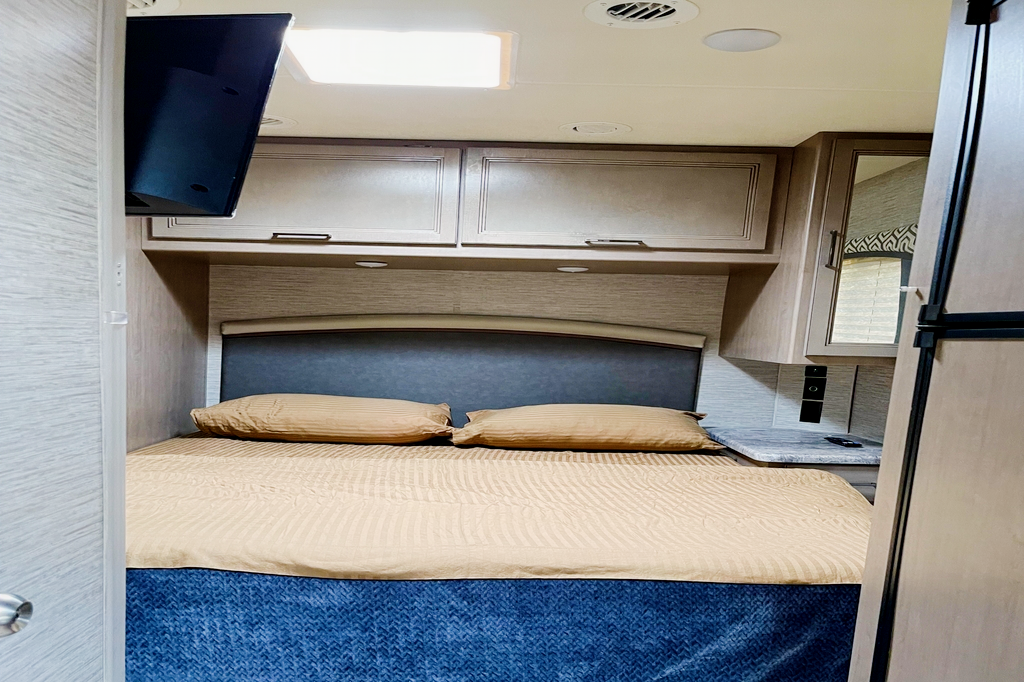 2021 Thor Motor Coach chateau Class C
