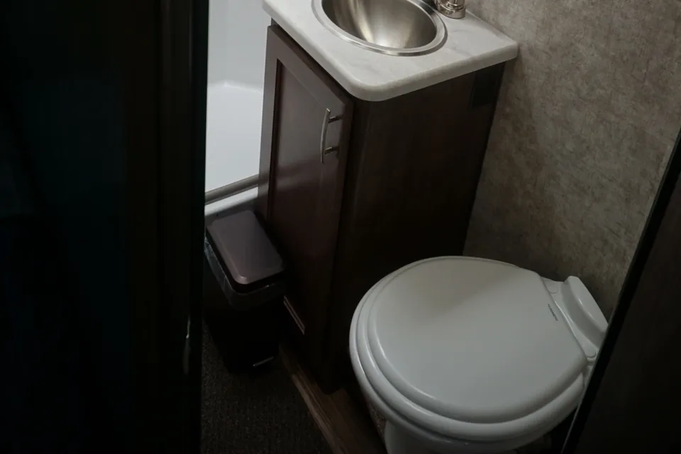 Ted's Adventurer Motorhome -  2019 Class C 