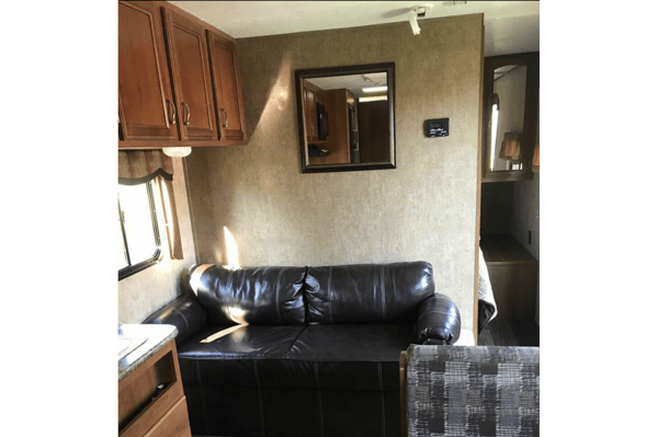 Charles's Prime Time Avenger Travel Trailer