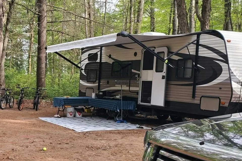 Charles's Prime Time Avenger  Travel Trailer