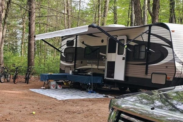Charles's Prime Time Avenger Travel Trailer