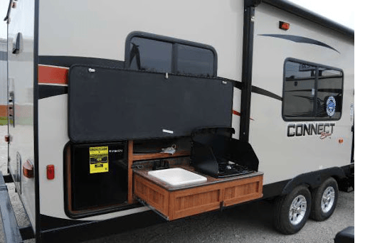 Tracy's cozi Connect Travel Trailer