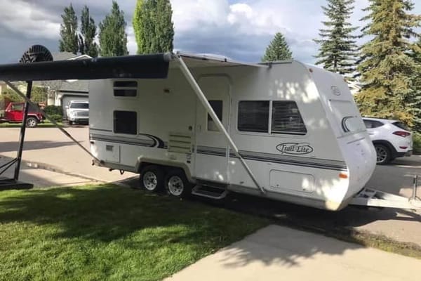 Edward's R-Vision Trail Lite 7212 Travel Trailer