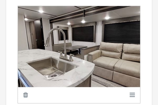 Family and Pet Friendly 30ft Trailer