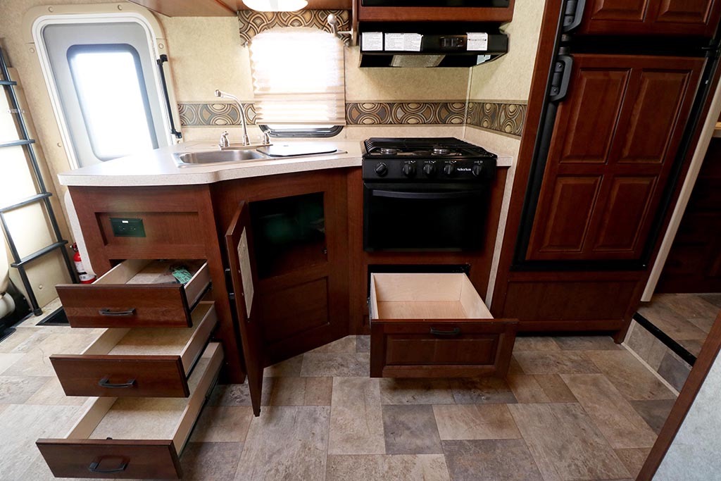 Gabriel's Forest River Sunseeker Class C
