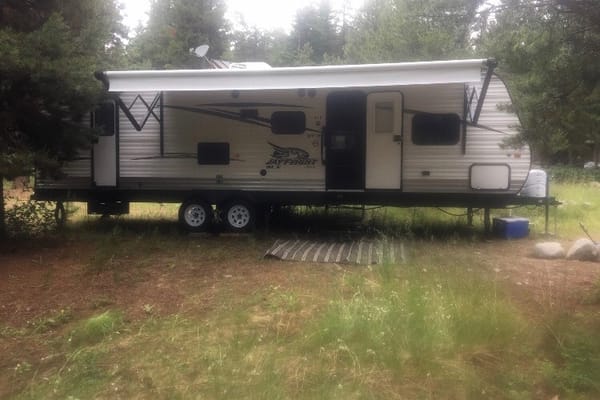 Large family and pet friendly!
