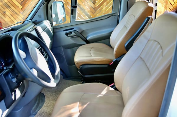 Tudor's Winnebago Navion View Class C