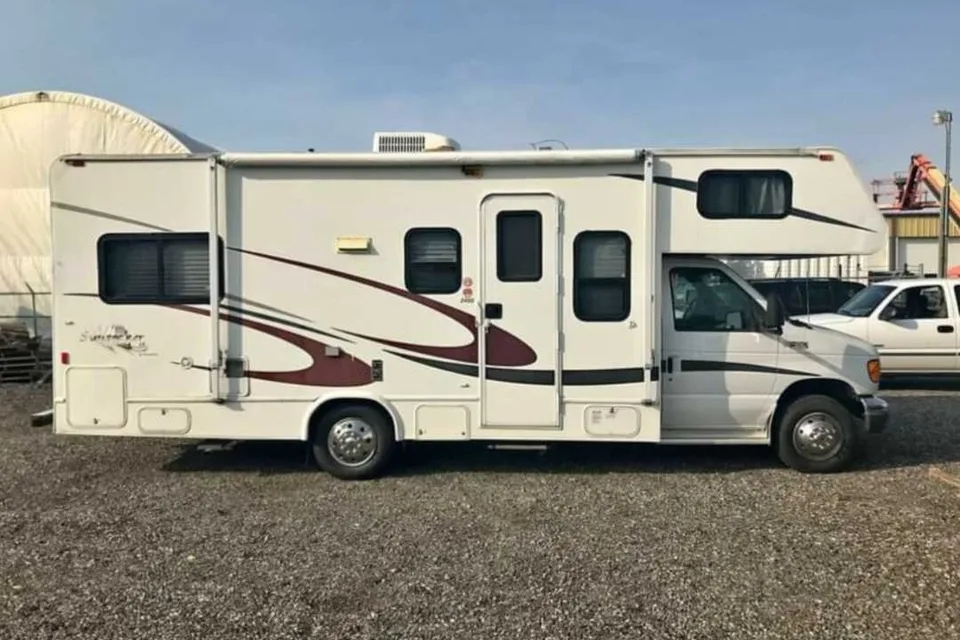 E450 Ford C class  Sunseeker RV