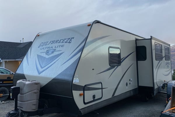 Mike's Gulf Stream 28tcs Travel Trailer