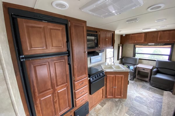 Mike's Gulf Stream 28tcs Travel Trailer