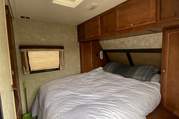 Mike's Gulf Stream 28tcs Travel Trailer