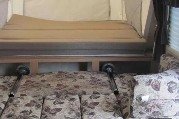 Lightweight hybrid 3 large beds
