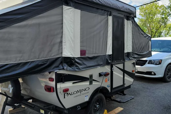 Corey's Palomino 8LTD Tent Trailer