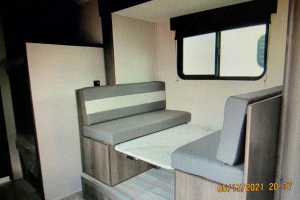 2021 Viking 2 BHS 1-Slide ultra lite Vacation on Wheels