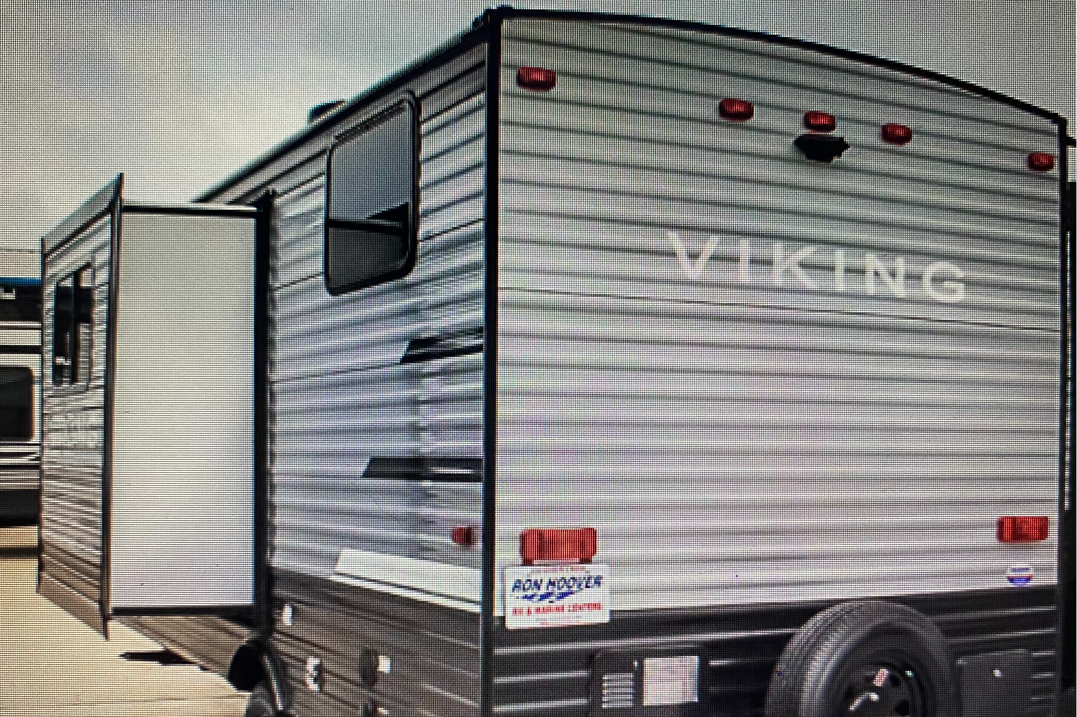 2021 Viking 2  BHS 1-Slide ultra lite Vacation on Wheels