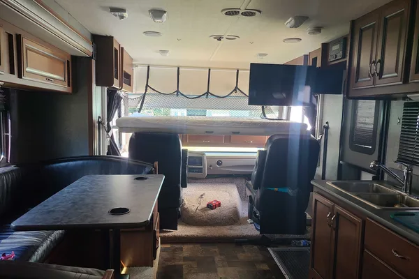 Salser's Fleetwood Storm Class A